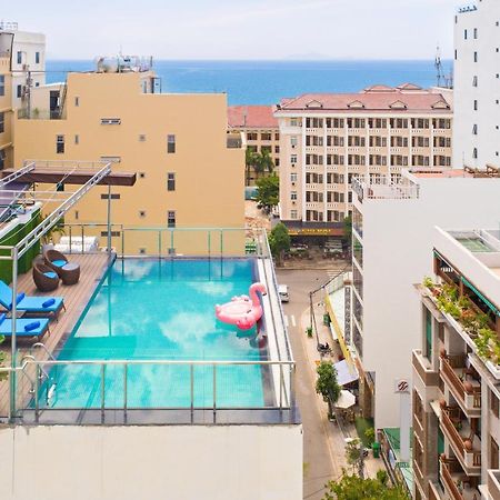 Celina Hotel & Apartment Da Nang Bagian luar foto