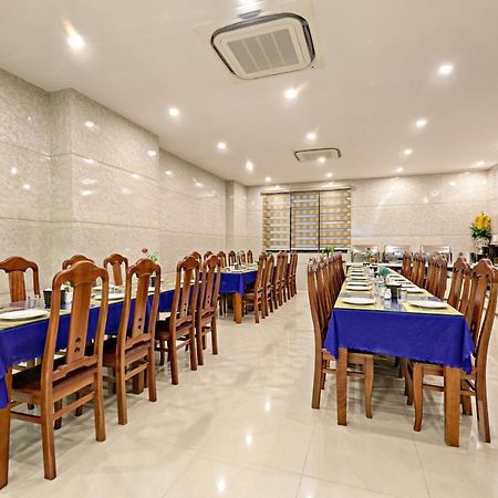 Celina Hotel & Apartment Da Nang Bagian luar foto