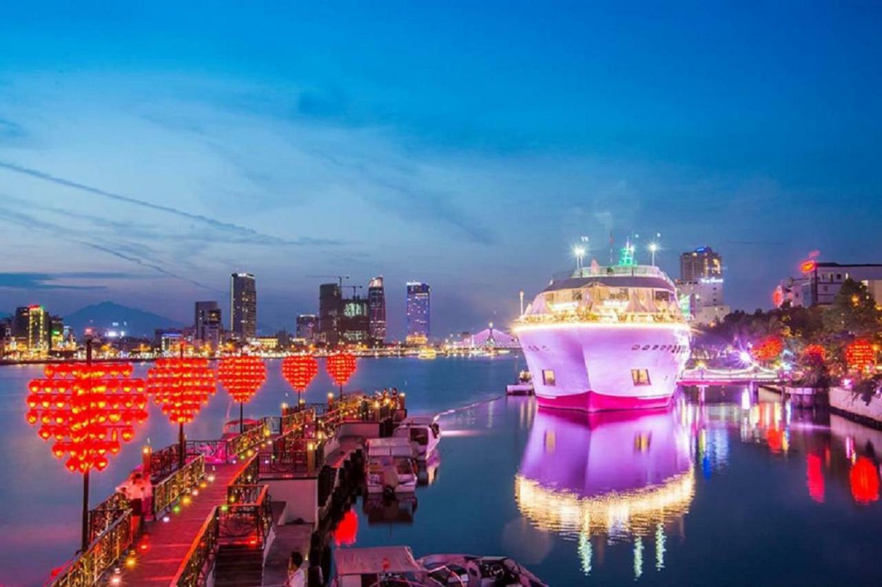 Celina Hotel & Apartment Da Nang Bagian luar foto
