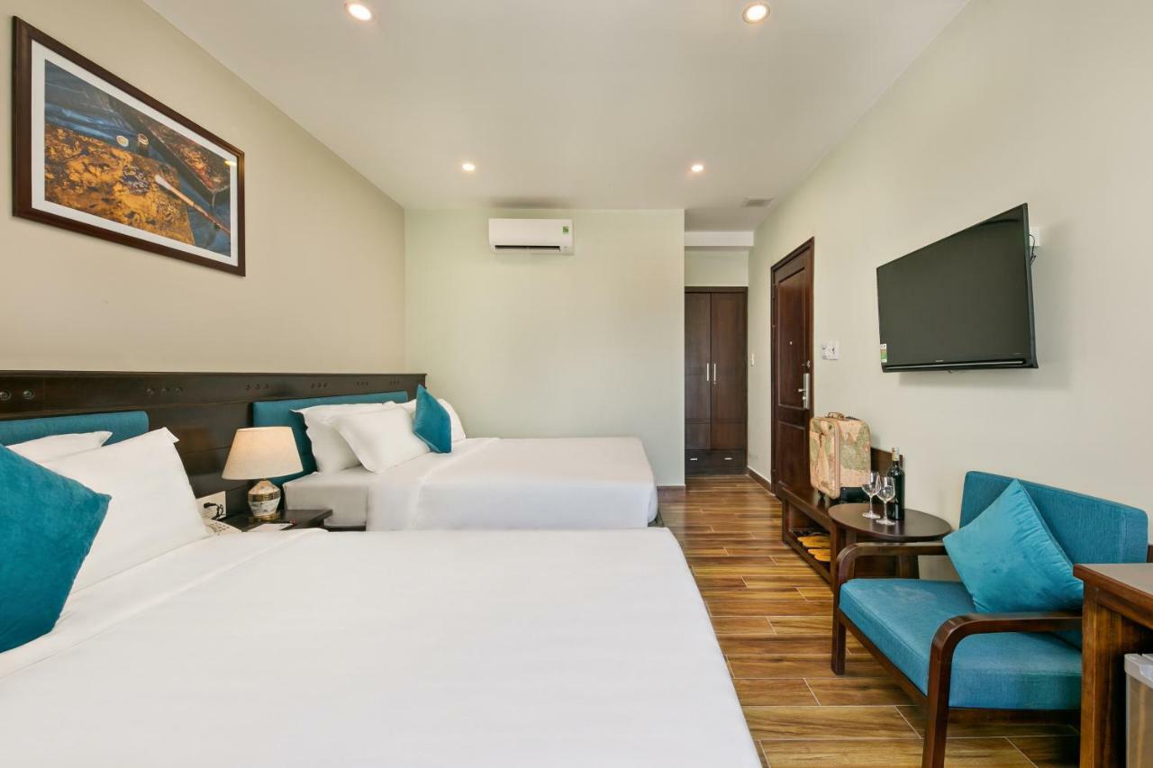 Celina Hotel & Apartment Da Nang Bagian luar foto